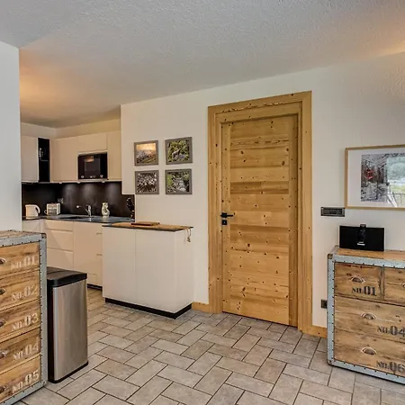 Winn, Alpes Agency, Chamonix, Sleeps 6