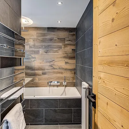 Winn, Alpes Agency, Chamonix, Sleeps 6 * 샤모니