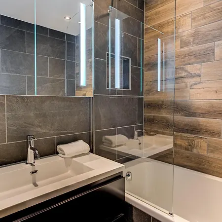 Winn, Alpes Agency, Chamonix, Sleeps 6 아파트 *