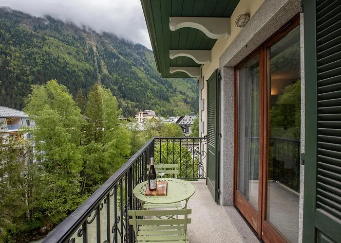 Winn, Alpes Travel, Chamonix, Sleeps 6 Chamonix
